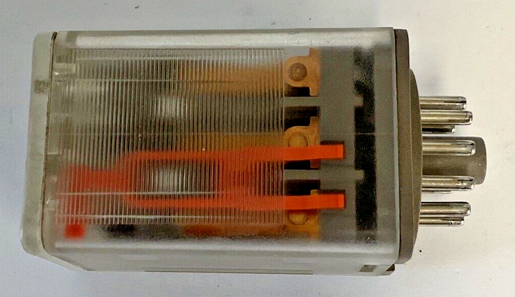 ALLEN BRADLEY 700-HA33A1 RELAY SER.B 120VAC 10A ***LOTOF2***
