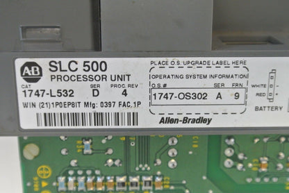 ALLEN-BRADLEY 1747-L532 SLC500 PROCESSOR UNIT - Ser. D, Proc. Rev. 4 - w/ KEY
