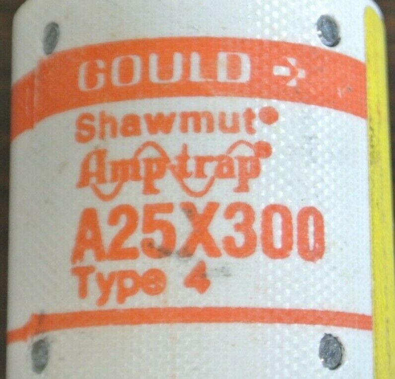 GOULD-SHAWMUT A25X300 TYPE 4 SEMICONDUCTOR FUSE / 300A / 250VAC / NEW SURPLUS