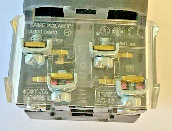 ALLEN BRADLEY 800T-QBH2G RED LED PUSH BUTTON SER.U 130VAC W/800TC-N374 SER.A MOD