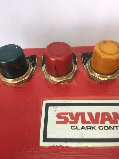 SYLVANIA CLARK CONTROL 10665 FIRE PUMP ALARM PANEL