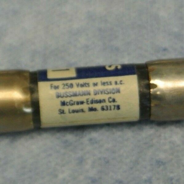 LOT of 10 / BUSS BAF-1 FUSE / 1A / 250V / NEW SURPLUS