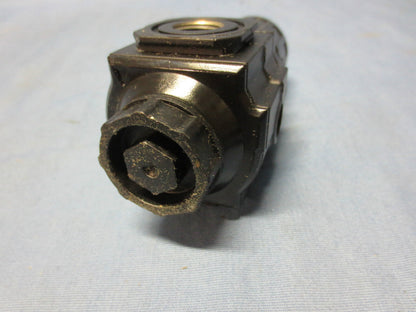 DIXON R72G-2R 1/4" PRESSURE REGULATOR - NEW SURPLUS - NO GAUGE