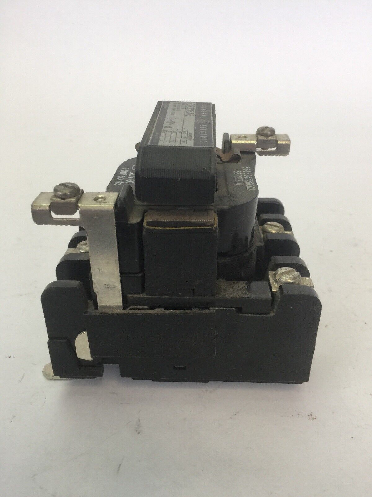 GE CR305A0 SIZE 00 CONTACTOR 600VAC 10A 2HP 3PH 55-153472G002 COIL 115-120V 60HZ