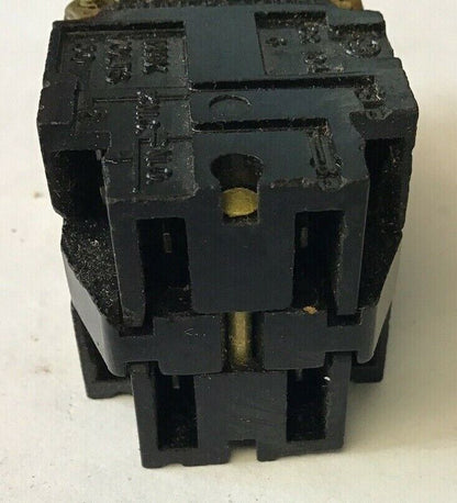GENERAL ELECTRIC CR104B2221 SELECTOR SWITCH 3POS 150V SILVER COLOR RING**LOTOF2*