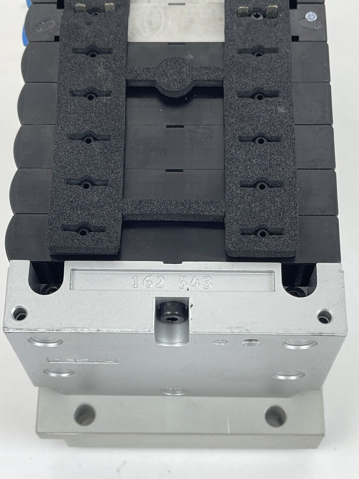 FESTO - CPV14-V1 - VALVE MANIFOLD - W/ PNEUMATIC CONNEC. PLATE, C402(3), C102(5)
