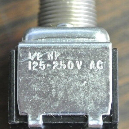 CUTLER-HAMMER TOGGLE SWITCH ON MAINTAINED to CENTER OFF to ON MOMENTARY LOT / 10