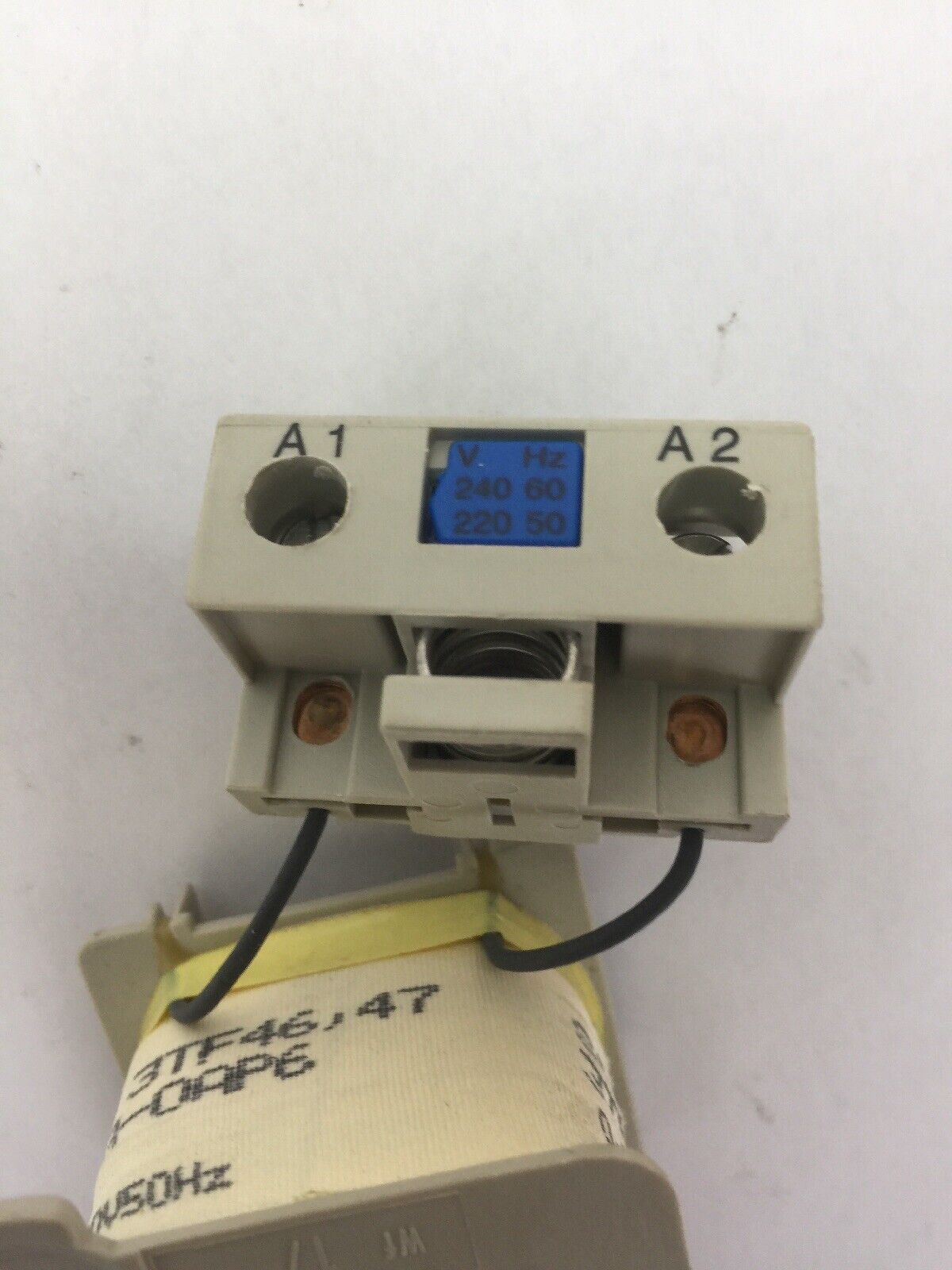 SIEMENS 3TY7463-0AP6 COIL 240V 60HZ 220V 50HZ