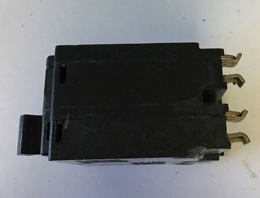 SQUARE D QO2100VH CIRCUIT BREAKER 100A 120/240VAC 50/60HZ  2POLE