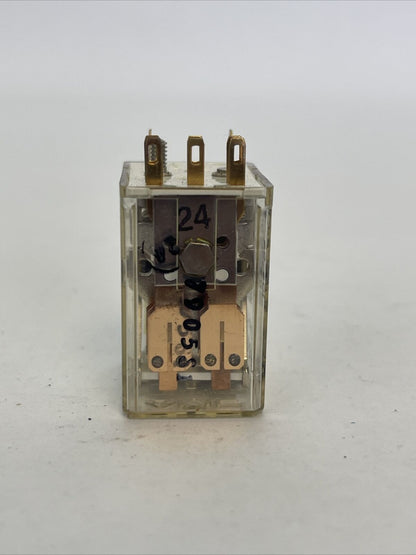 AMF POTTER & BRUMFIELD R10-E1-M2-115V RELAY 115VAC