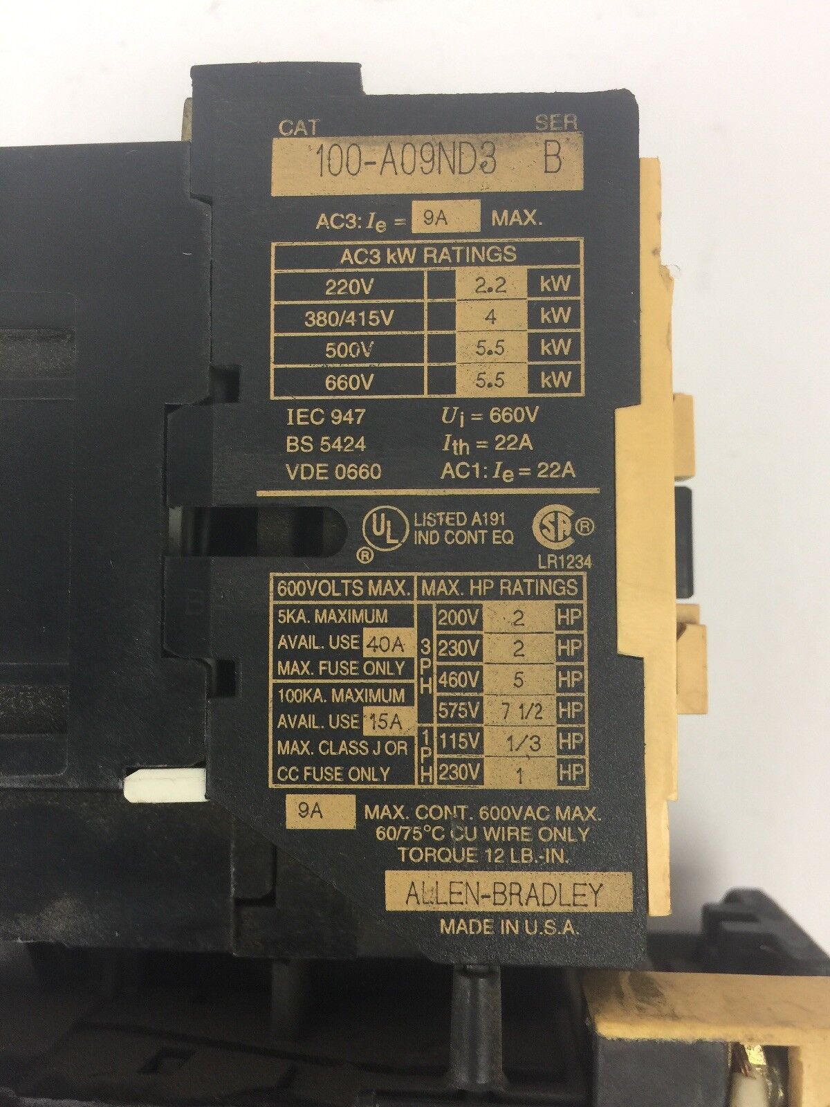 ALLEN BRADLEY 100-A09ND3 CONTACTOR SER B 600VAC 9A W/ 193-BSB30 RELAY 2-3A