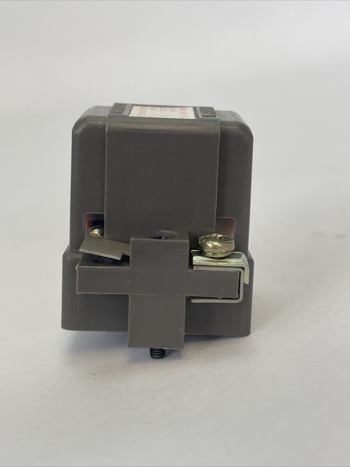 IDEC T2 TRANSFORMER POWER SUPPLY INPUT 240V 50-60HZ NO LOAD 7.5V OUTPUT 1VA