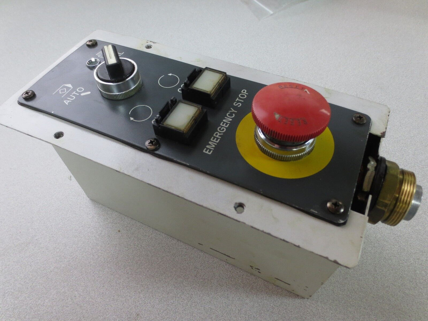 EMERGENCY STOP & TWO-WAY AUTO/MANUAL SWITCH - CLOCKWISE / CCW in ENCLOSURE