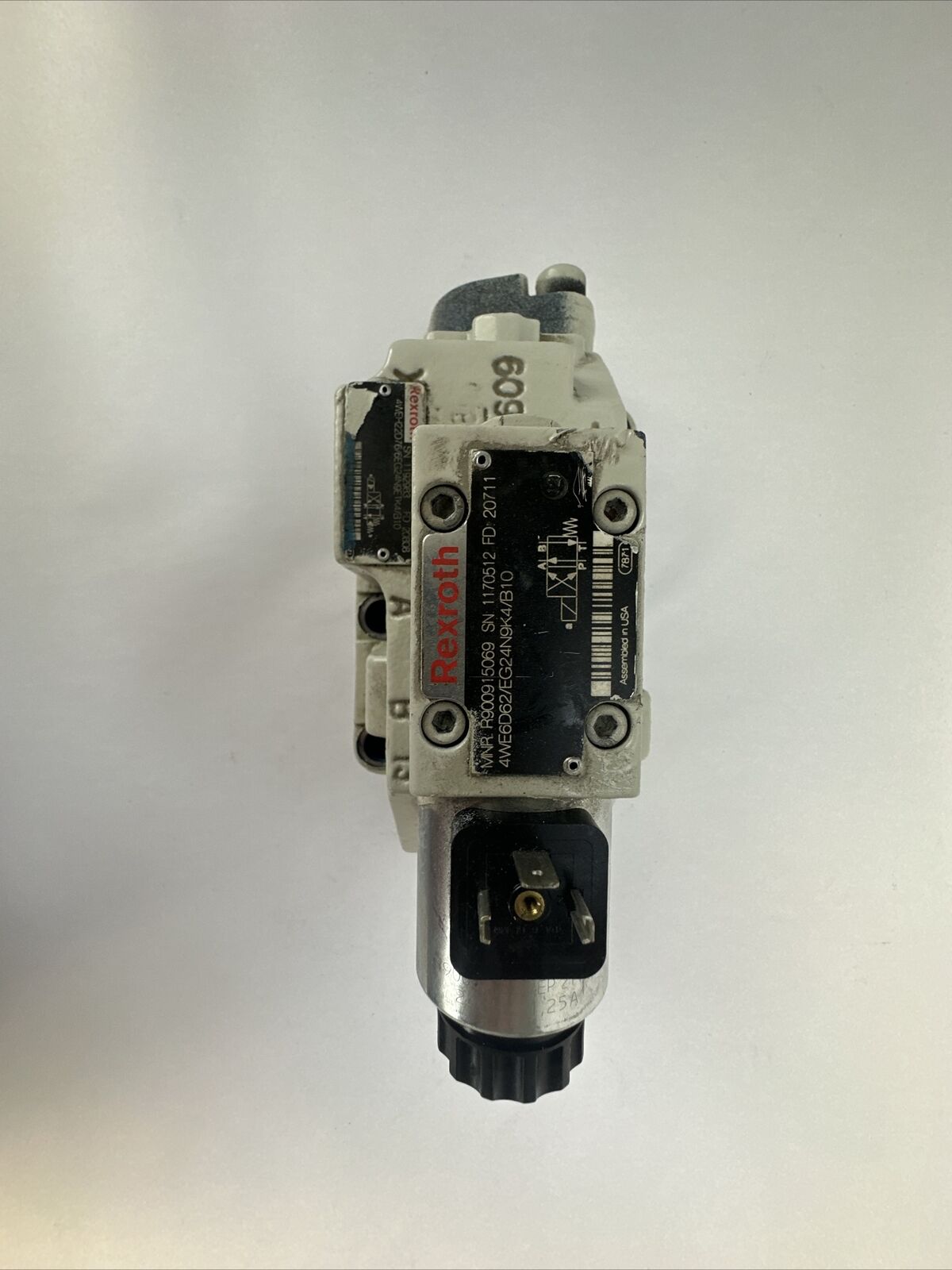 REXROTH R900937356 VALVE R900915069