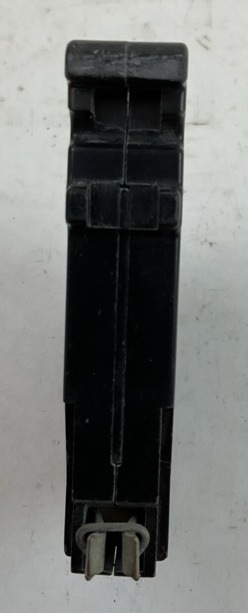 CUTLER HAMMER CHT1520 2POLE 15/20AMP 120/240VAC CIRCUIT BREAKER