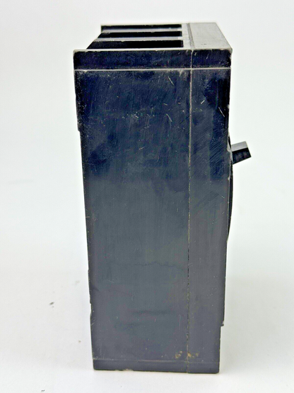 GE - THQD32225 - MOLDED CASE CIRCUIT BREAKER - 3 POLE/225A/240 VAC