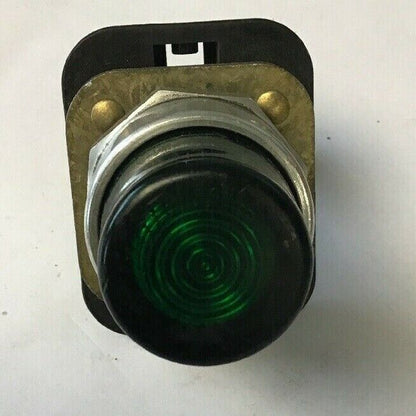 ALLEN BRADLEY 800T-PT16  120V SER. T 50/60HZ PUSH BUTTON/GREEN