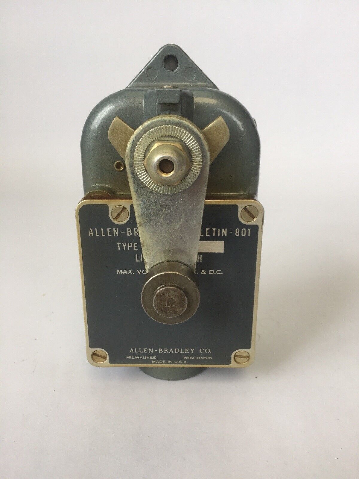 ALLEN BRADLEY 801-ASC27 LIMIT SWITCH ROLLER LEVER NO-NC CONTACTS 600V AC/DC