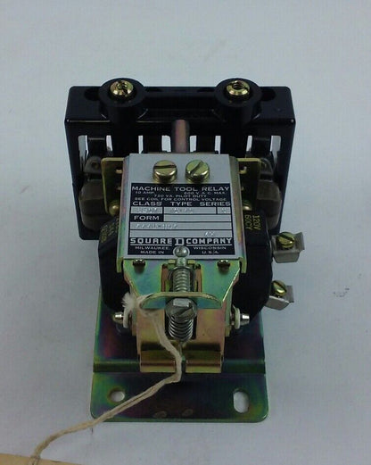 SQUARE D AC MAGNETIC RELAY CLASS 8501 TYPE AO-40, SERIES C, 4 POLE, 10AMPS, NEW