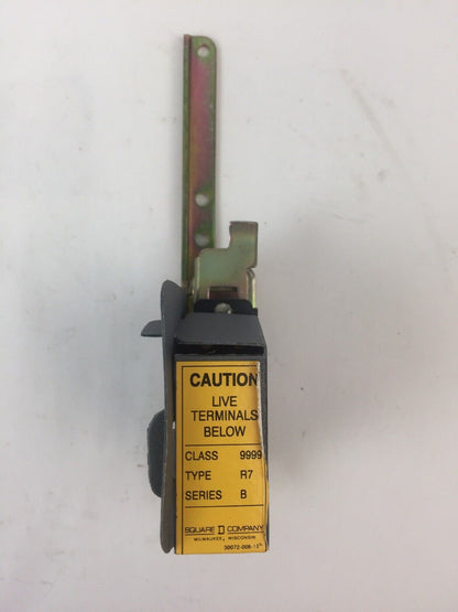SQUARE D 9999 R-7 ELECTRICAL INTERLOCK FOR 30 & 60 AMP DISCONNECT