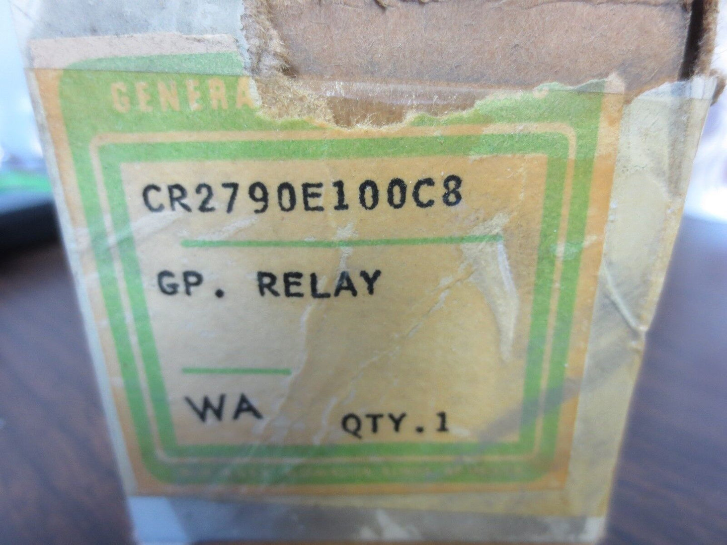 GENERAL ELECTRIC CR2790E100C8 GENERAL PURPOSE RELAY, 10A 24V 60Hz - NEW SURPLUS