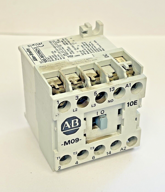 ALLEN BRADLEY - 100-MO9NZ*3 SER. A 24VDC COIL MOTOR STARTER CONTACTOR