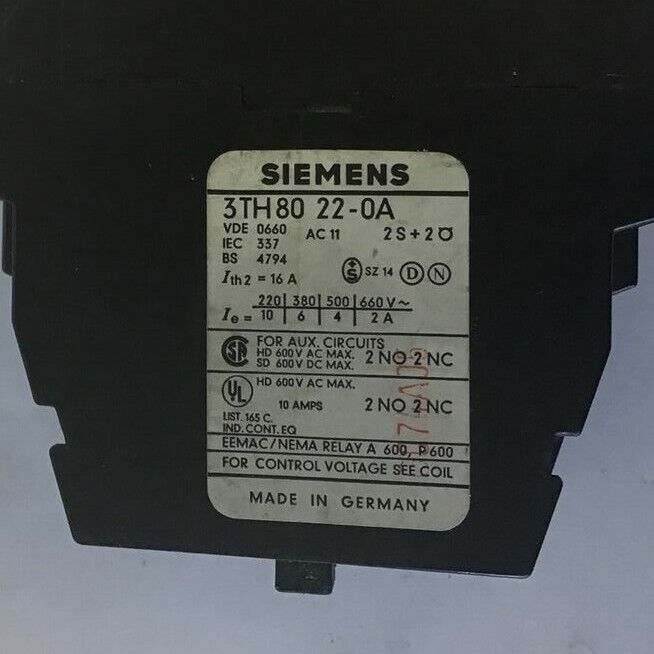 SIEMENS 3TH8022-0A CONTACTOR 2NO 2NC 600VAC 10AMPS ***LOTOF2***