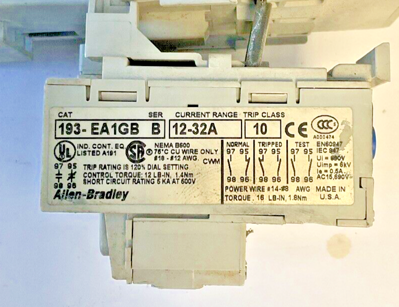 ALLEN BRADLEY 100-C30D*00C / 193-EA1GB STARTER  W/ 100-S AUX CONTACT