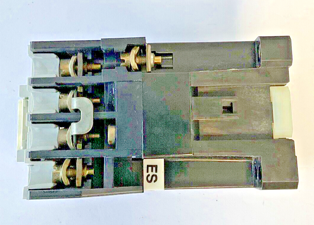 ALLEN BRADLEY 700-F400X4 CONTROL RELAY SER.B ***LOTOF2***