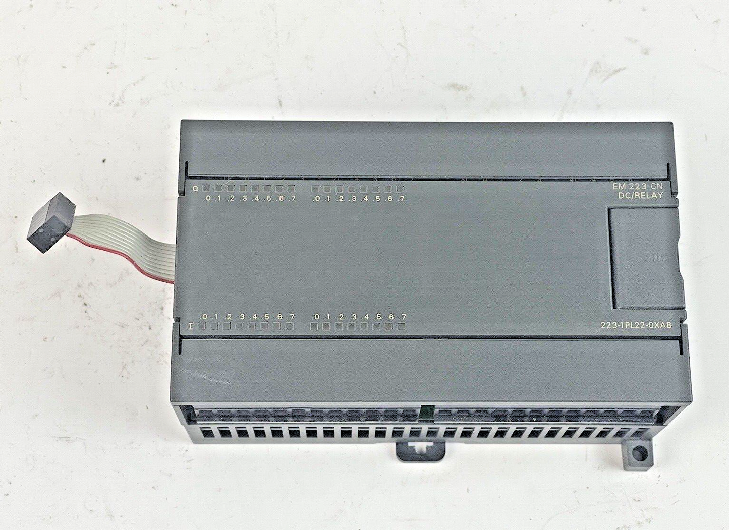 SIEMENS - 6ES7 223-1PL22-0XAB - EM 223 CN DC/RELAY-16 POINT DIGITAL INPUT/OUTPUT