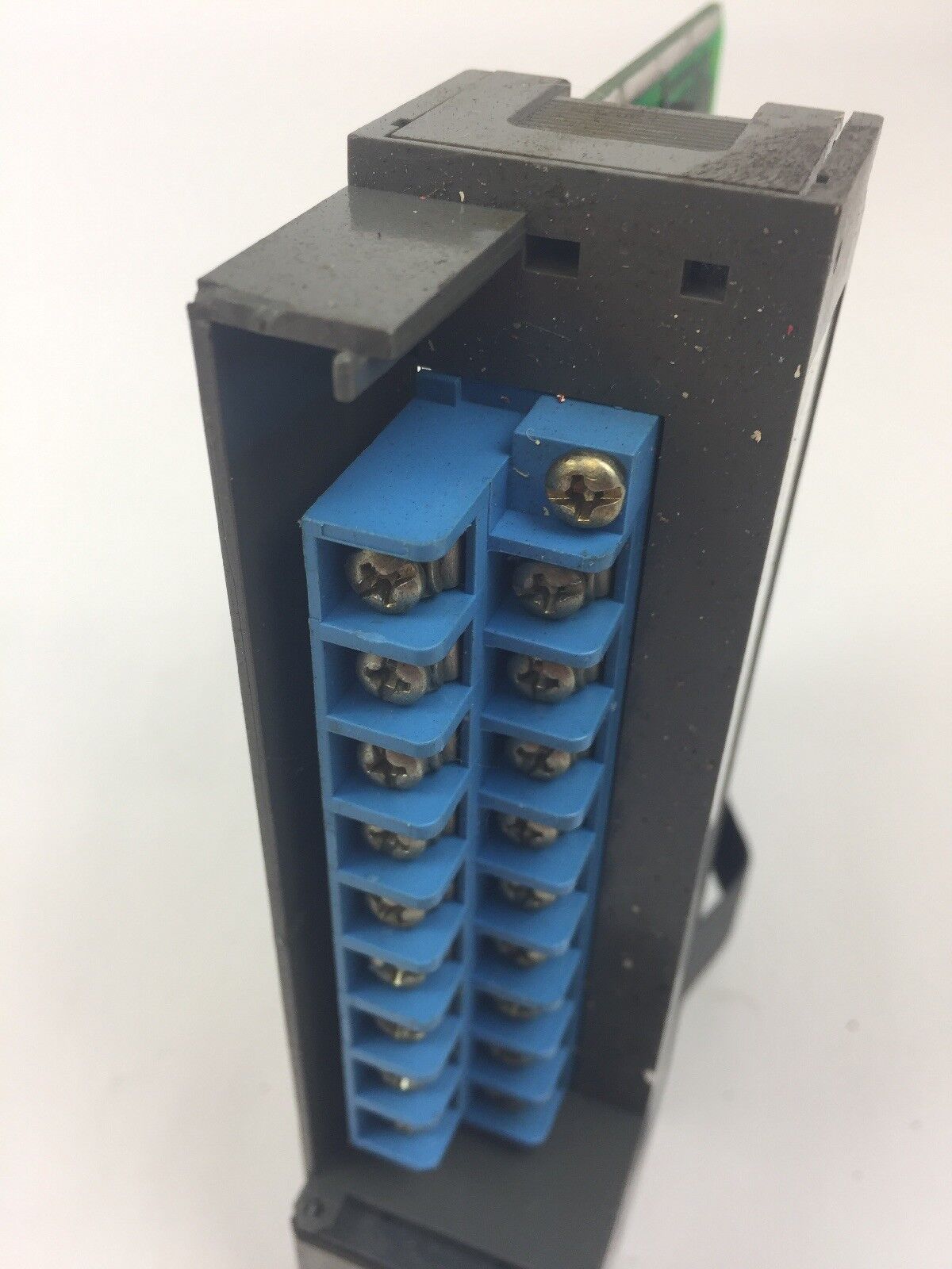 ALLEN-BRADLEY 1746-OB16 SER. D OUTPUT MODULE