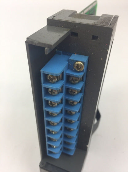 ALLEN-BRADLEY 1746-OB16 SER. D OUTPUT MODULE