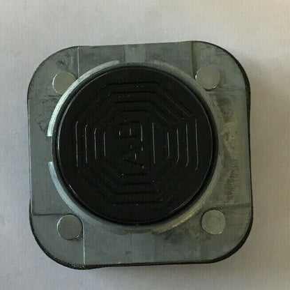 ALLEN BRADLEY 800T-A2 FLUSH HEAD PUSH/BUTTON TYPE 4,13 SERIES