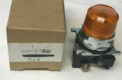 CUTLER HAMMER 10250T201 AMBER INDICATING LIGHT. 120VAC/DC