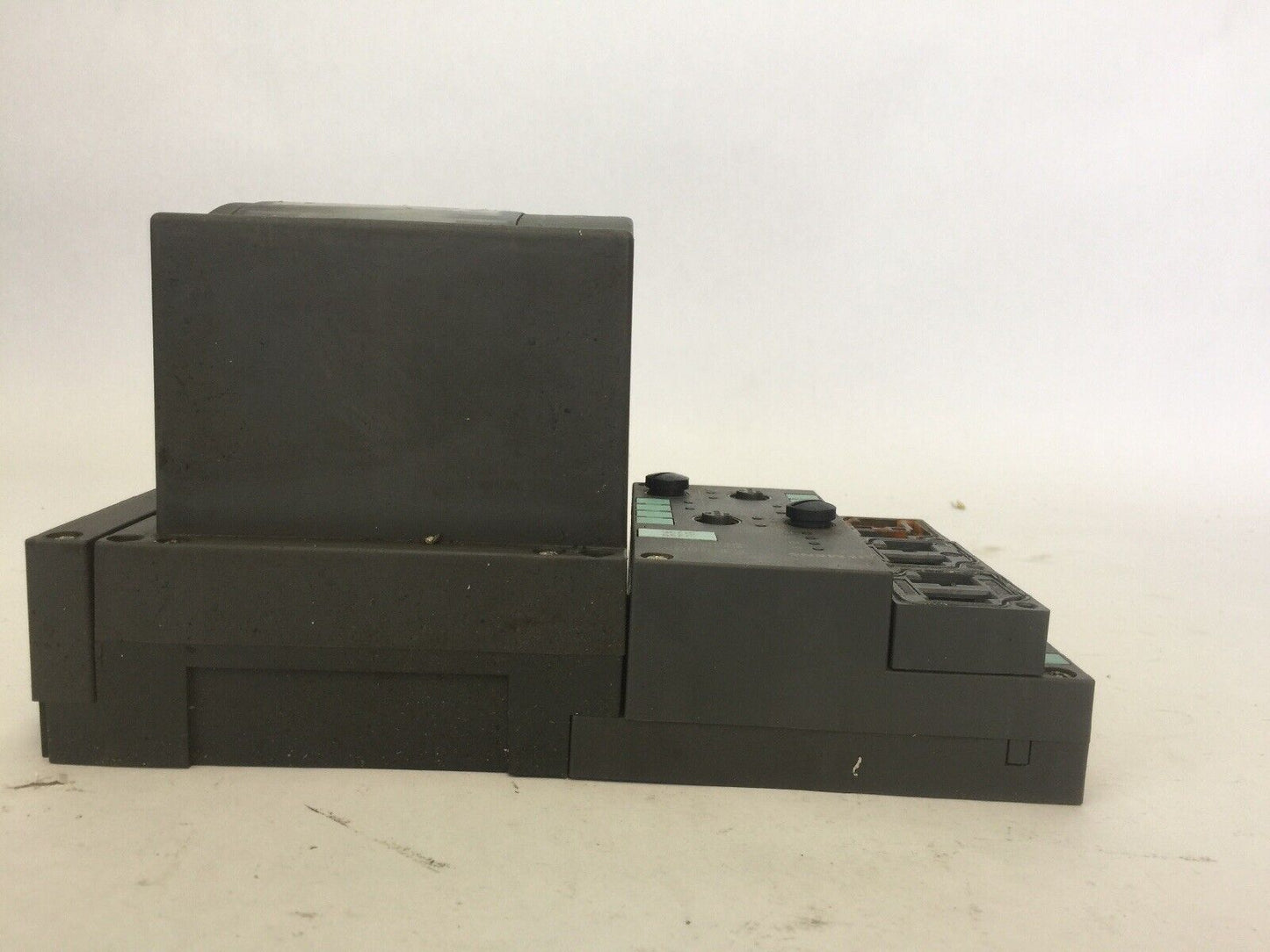 SIEMENS 3RK1300-0FS01-0AA0 MOTOR STARTER CONTROLLER 6ES7 141-1BF12-0XB0 MODULE