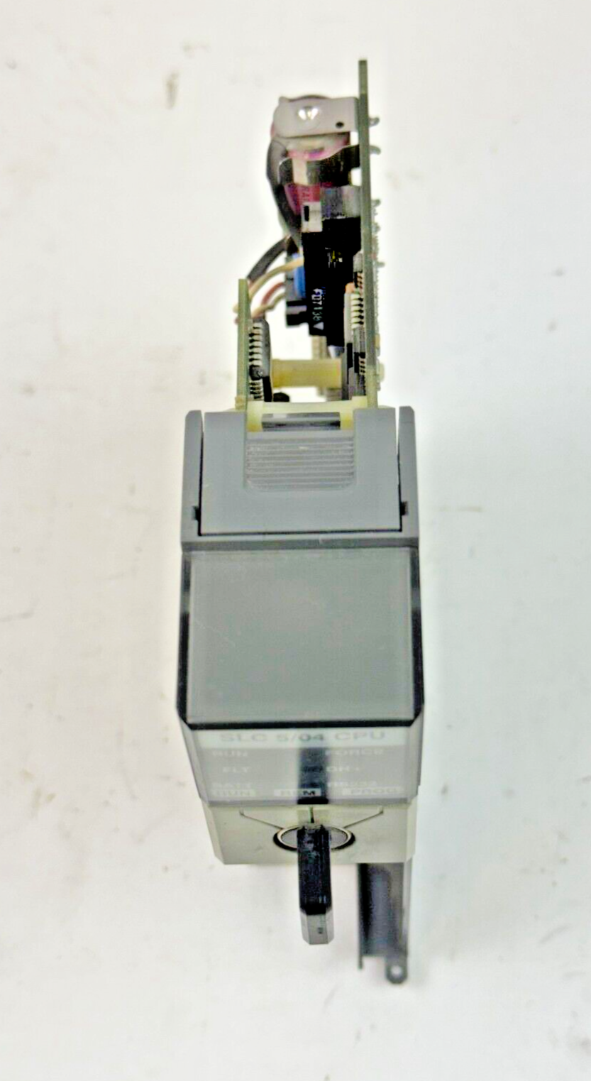 ALLEN-BRADLEY - 1747-L542 SER. C REV. A FRN: 10 -SLC 500 CPU PROCESS. *NO DOOR