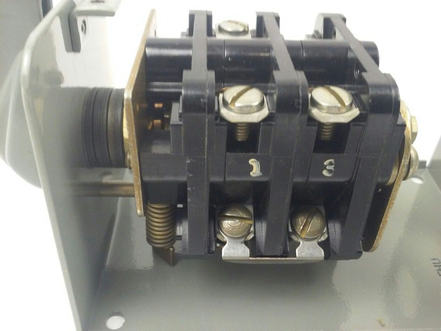 ALLEN BRADLEY 806-A13 SER. A, ROTARY PILOT SWITCH,1P 3 THROW WITH OFF POSITION,