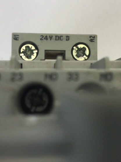 ALLEN BRADLEY 700-CF400D* CONTACTOR  600VAC 25A SER A COIL 24VDC 100-F SER B