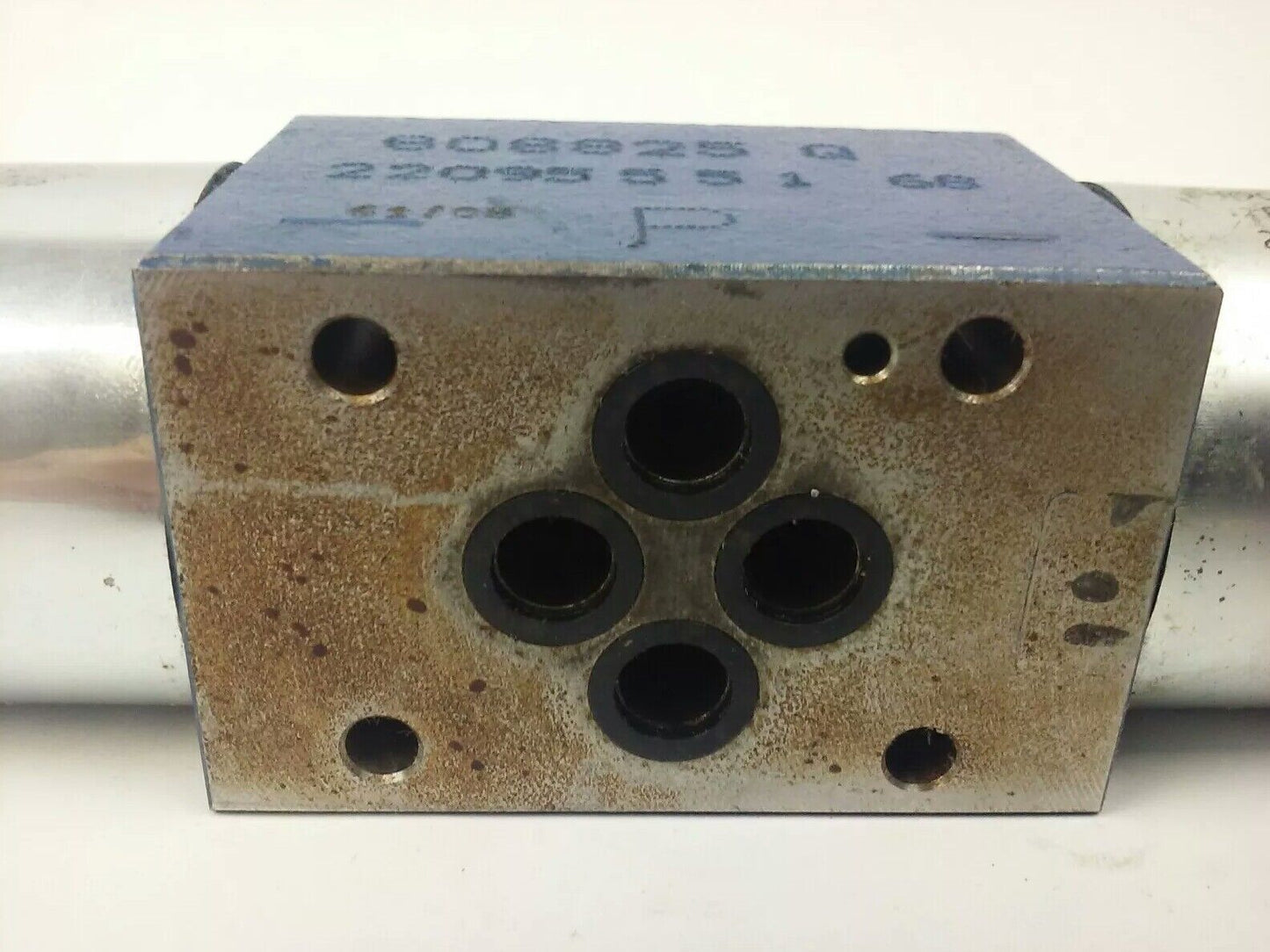 REXROTH R900715624 DIRECTIONAL CONTROL VALVE 4WE6D73-60/OFEG24N9K33L/A12=AN,USED