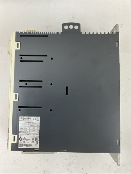SCHNEIDER ELECTRIC LXM32MD72N4 AC SERVO DRIVE INPUT 3PH 480/400V/208 OUTPUT 7kW