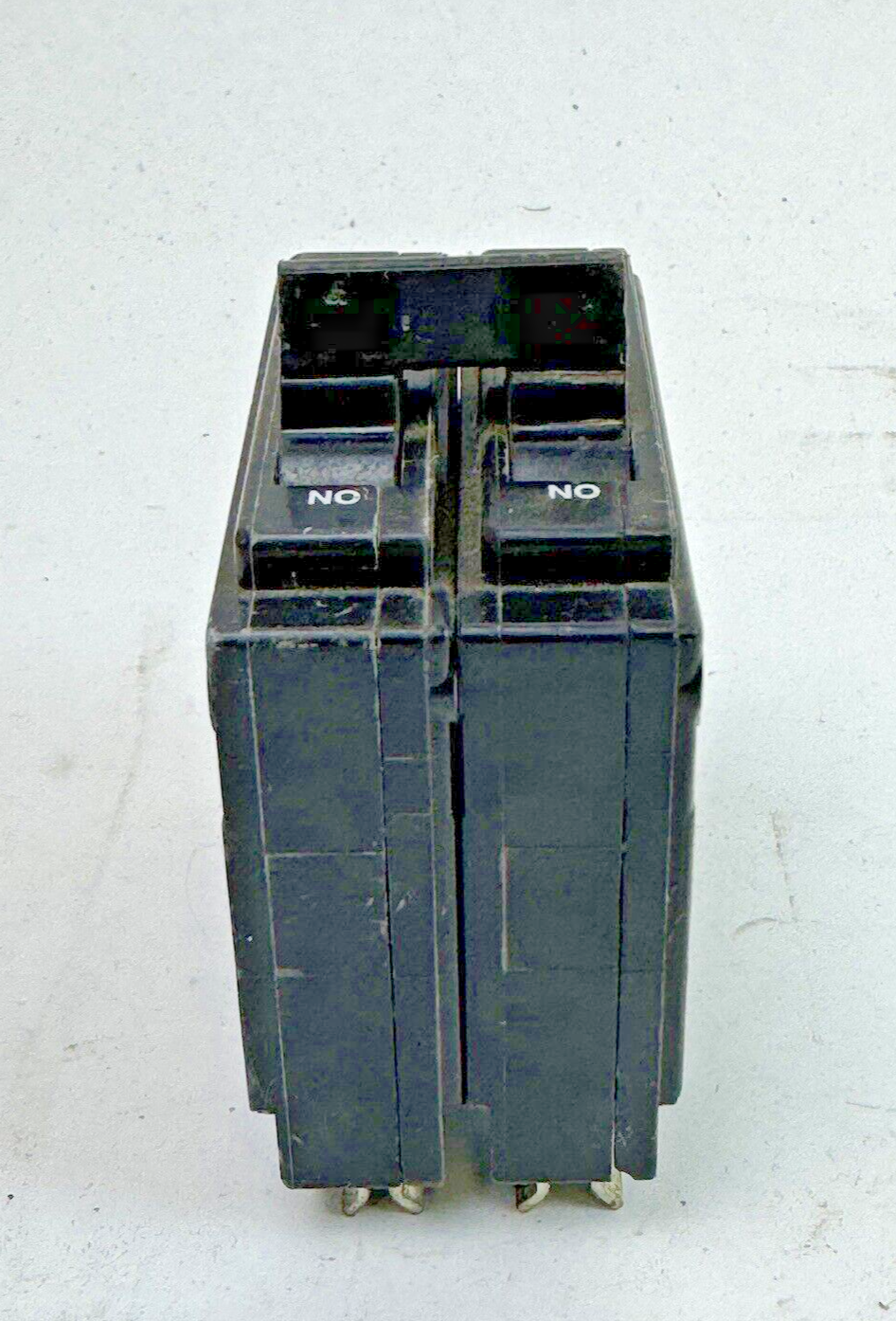 GE - TQ2120 - COMMON TRIP CIRCUIT BREAKER - 2 POLE, 20 A, 240 VAC, TYPE TQ
