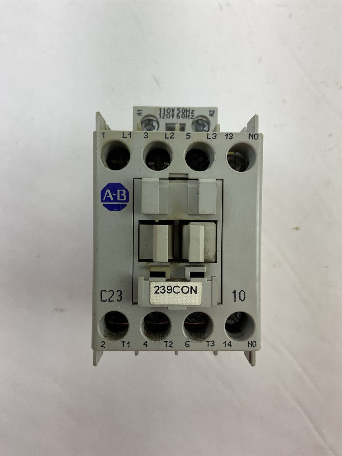 ALLEN BRADLEY 100-C23*10 SER C CONTACTOR 600VAC 30A 3PH 15HP COIL 120V 60HZ