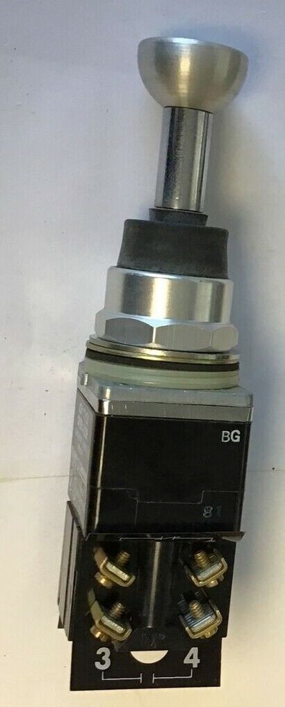 SQUARE D  9001 TYPE K36 JOY STICK OPERATOR SER.F W/ 9001 KA-1 SER.F CONT.BLK