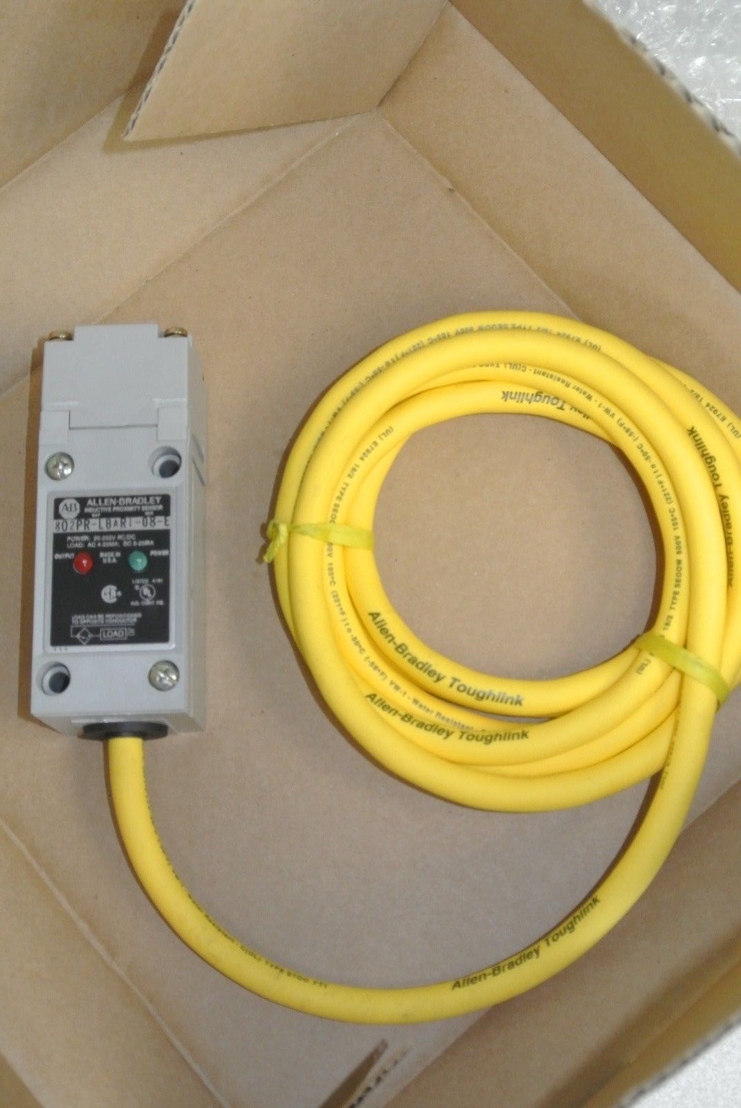 ALLEN-BRADLEY 802PR-LBAR1-08 SER.A PROXIMITY SWITCH 20-250VAC/DC / 8ft