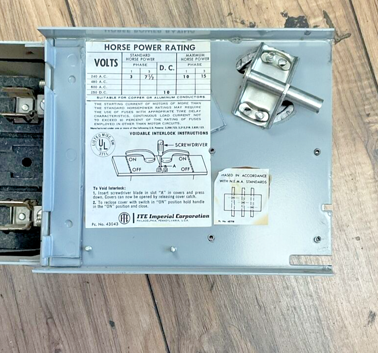 ITE V7B2212LR VACU-BREAK CLAMPMATIC 3HP 250V 1PH 30A 2POLE