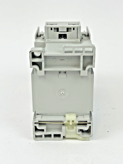 ALLEN BRADLEY - 700S-CF620EJC - SERIES A - GUARDMASTER SAFETY RELAY - 24V DC