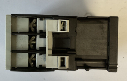 SIEMENS 3RT1025-1A..0 CONTACTOR 690V