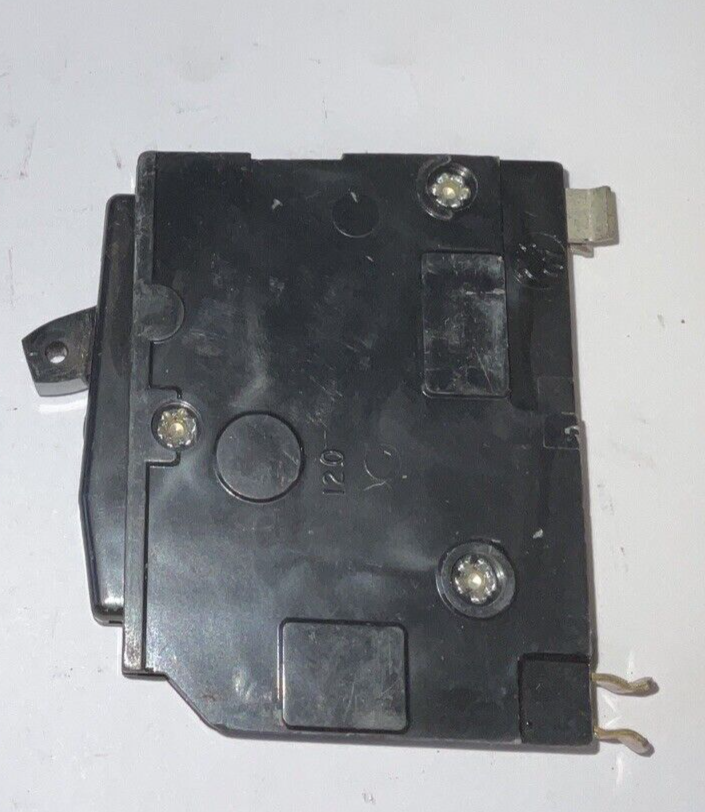 SQUARE D QO130 CIRCUIT BREAKER 120/240VAC 1POLE ***LOTOF9***
