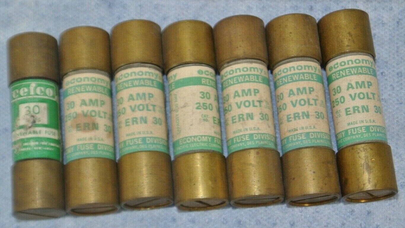 LOT of 7 / ECONOMY ERN30 RENEWABLE FUSE / 30A / 250V / NEW SURPLUS / ERN-30