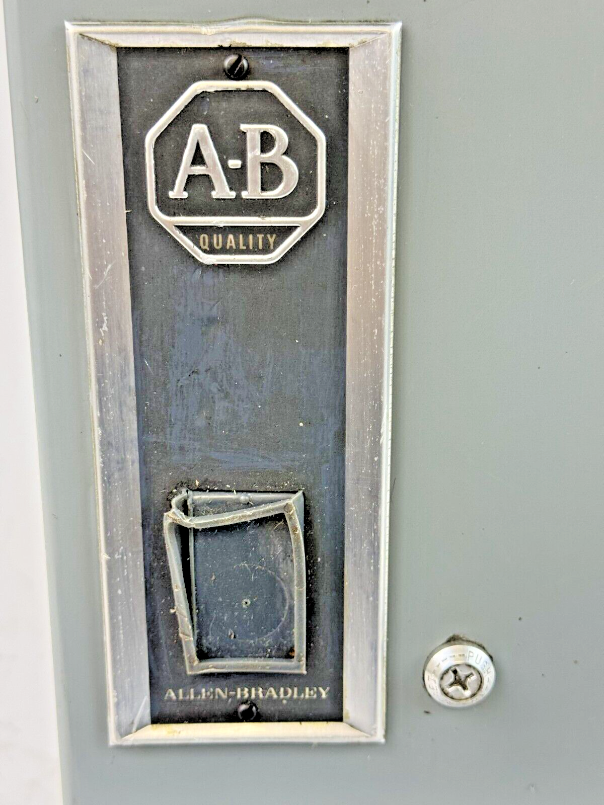 ALLEN-BRADLEY - 509-CAD SER. A -MAG MOTOR CONTROLLER W/ TYPE 1 ENC 120V COIL-NEW